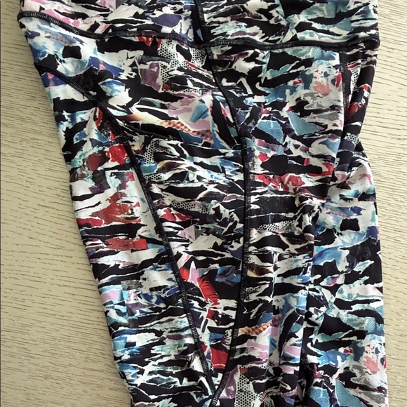 lululemon athletica Leggings - Picture 7 of 7